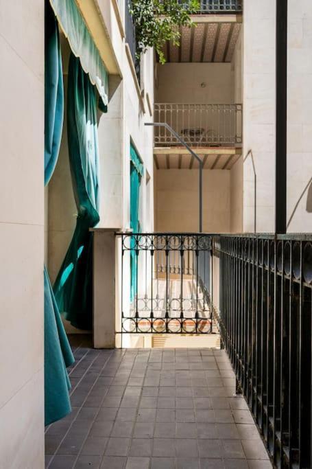 Amplio Apartamento Citycenter Córdoba Eksteriør billede